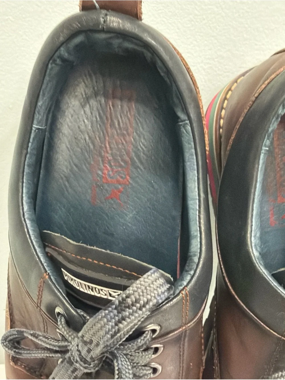 PIKOLINOS Brown Leather Derby Shoes with Gray Laces